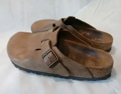 Zuecos Birkenstock modelo Boston de cuero marrón - miniatura 5