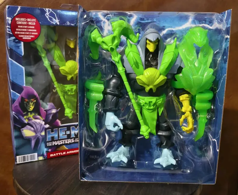 Figura Battle Armor Skeletor de He-Man - 2