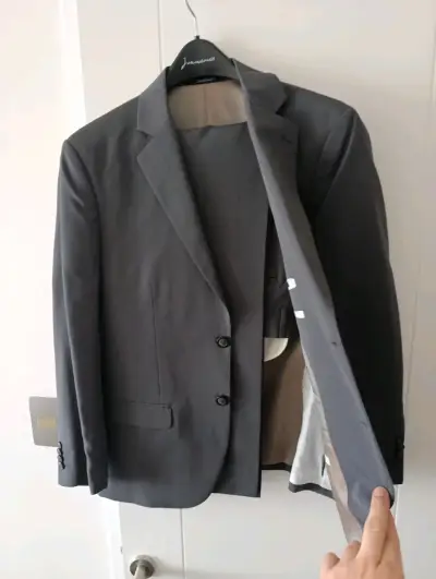 Traje formal gris para hombre talla S - miniatura 1