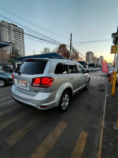 Dodge Journey 2014 SUV Plata en Buen Estado - miniatura 3