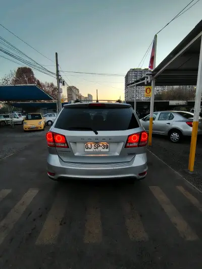 Dodge Journey 2014 SUV Plata en Buen Estado - miniatura 4
