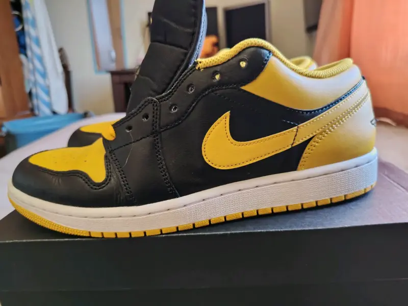 jordan 1 yellow ochre - 2