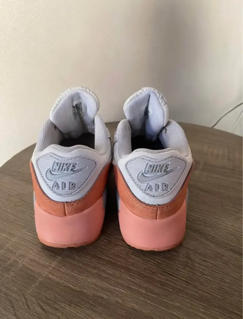 Zapatillas deportivas Nike blancas y naranjas 33,5 - 3