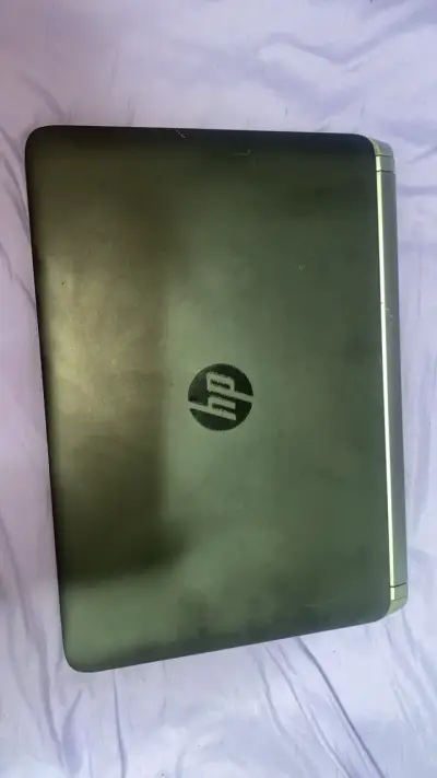 Laptop HP ProBook en buen estado - miniatura 1