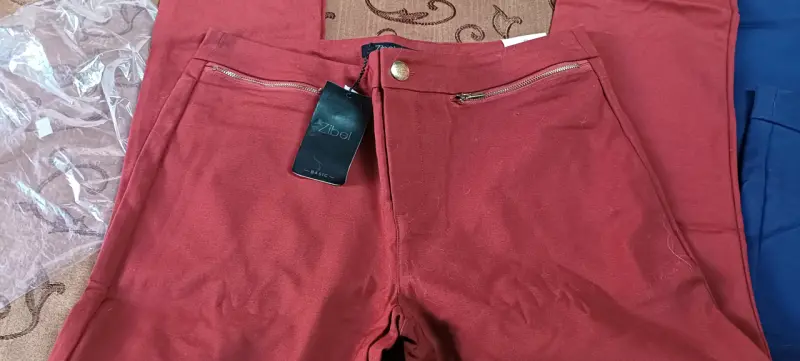 Pantalones Zibel azul y rojo para mujer - 2