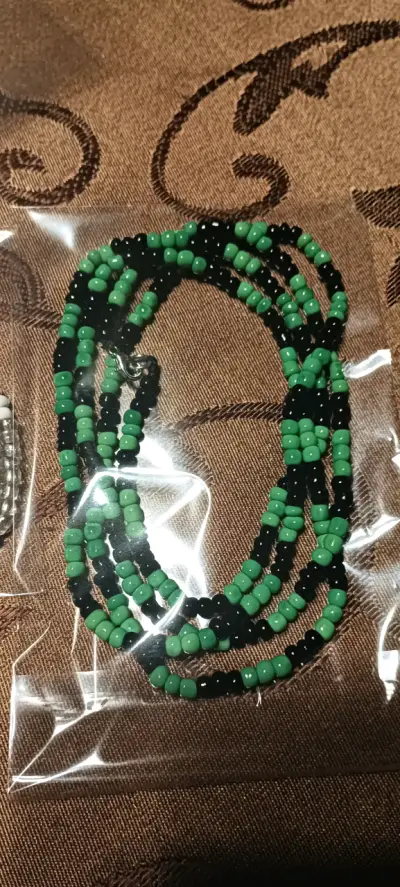Collares de cuentas de colores variados - miniatura 2