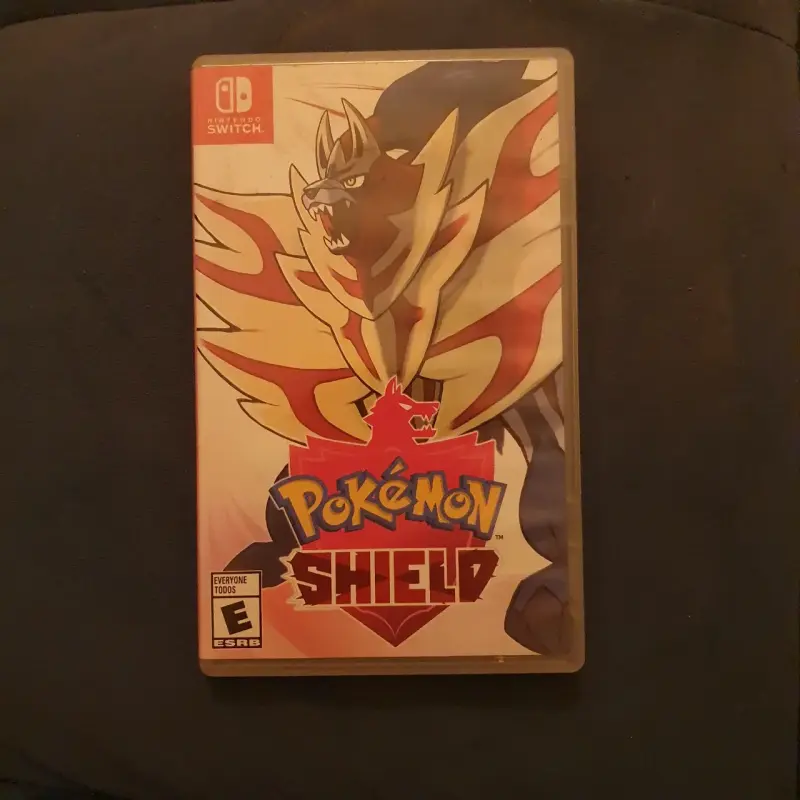 Juego Nintendo Switch Pokémon Shield - 1