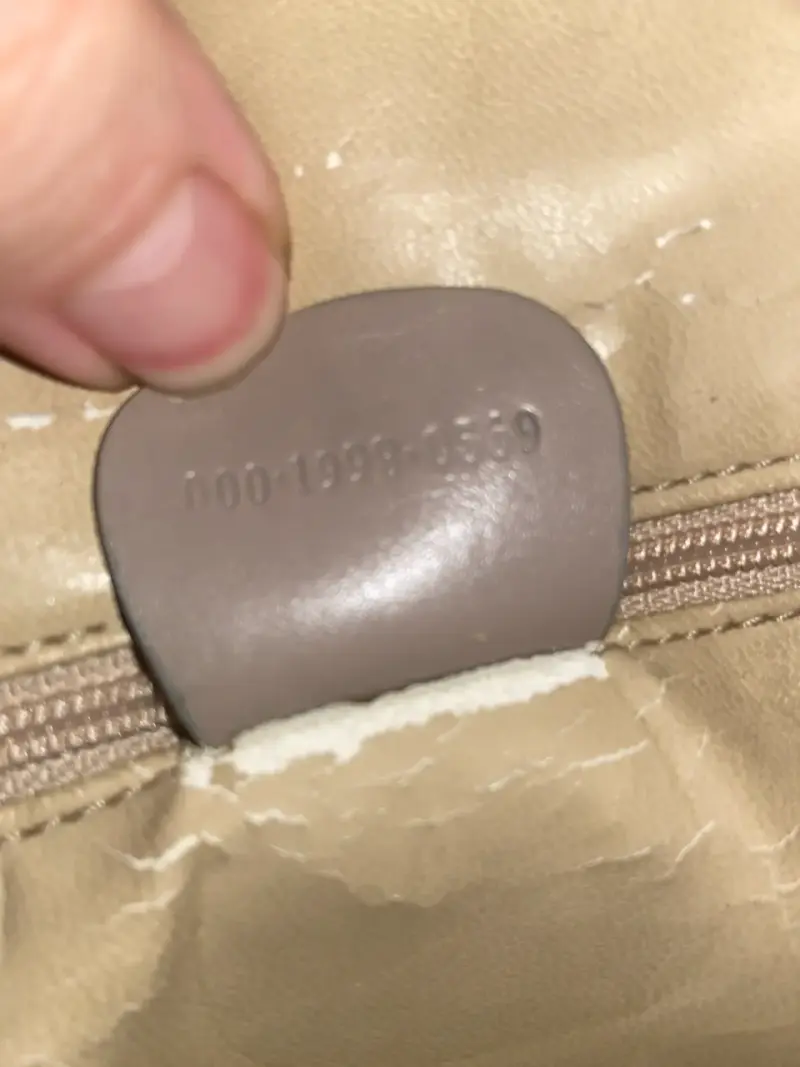 Bolso de cuero beige Gucci vintage elegante - 2