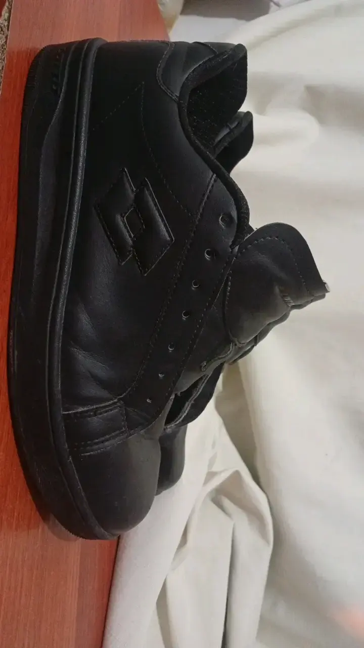 Zapatillas negras Lotto para hombre - 3
