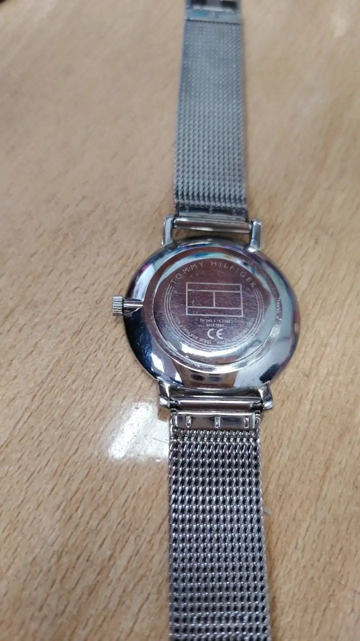 Reloj Tommy Hilfiger con diseño floral - 3
