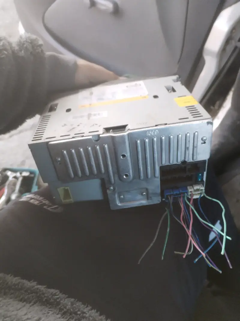 Radio para auto con USB y AUX y Bluetooth - 2