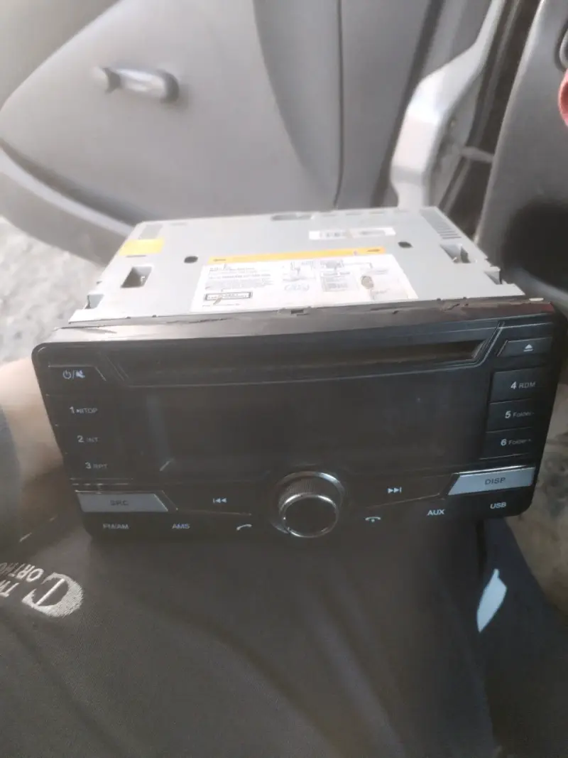 Radio para auto con USB y AUX y Bluetooth - 3