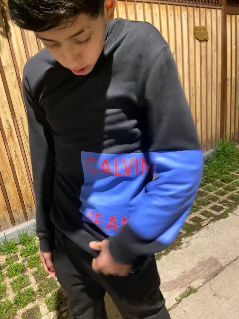 Polerón Calvin Klein Jeans negro y azul - 3