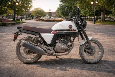 Moto estilo caferacer 150cc blanca - miniatura 2