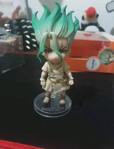 Figura de colección Ishigami Senku Figuarts Mini - miniatura 3