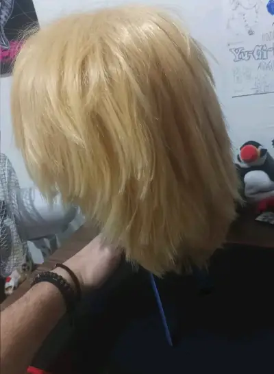 Peluca rubia corta para cosplay (Malla extensible) - miniatura 2