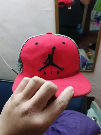 Gorra roja Air Jordan ORIGINAL - miniatura 1