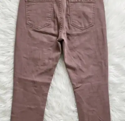 Jeans tiro alto desgastados color rosa - miniatura 2