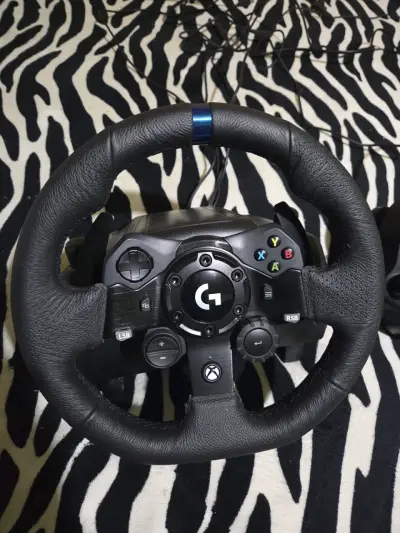 Volante Logitech g923 + palanca de cambios - miniatura 2