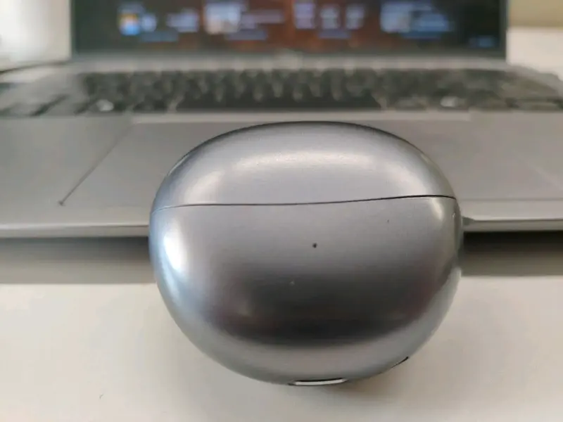 Auriculares inalámbricos con estuche metálico - 3