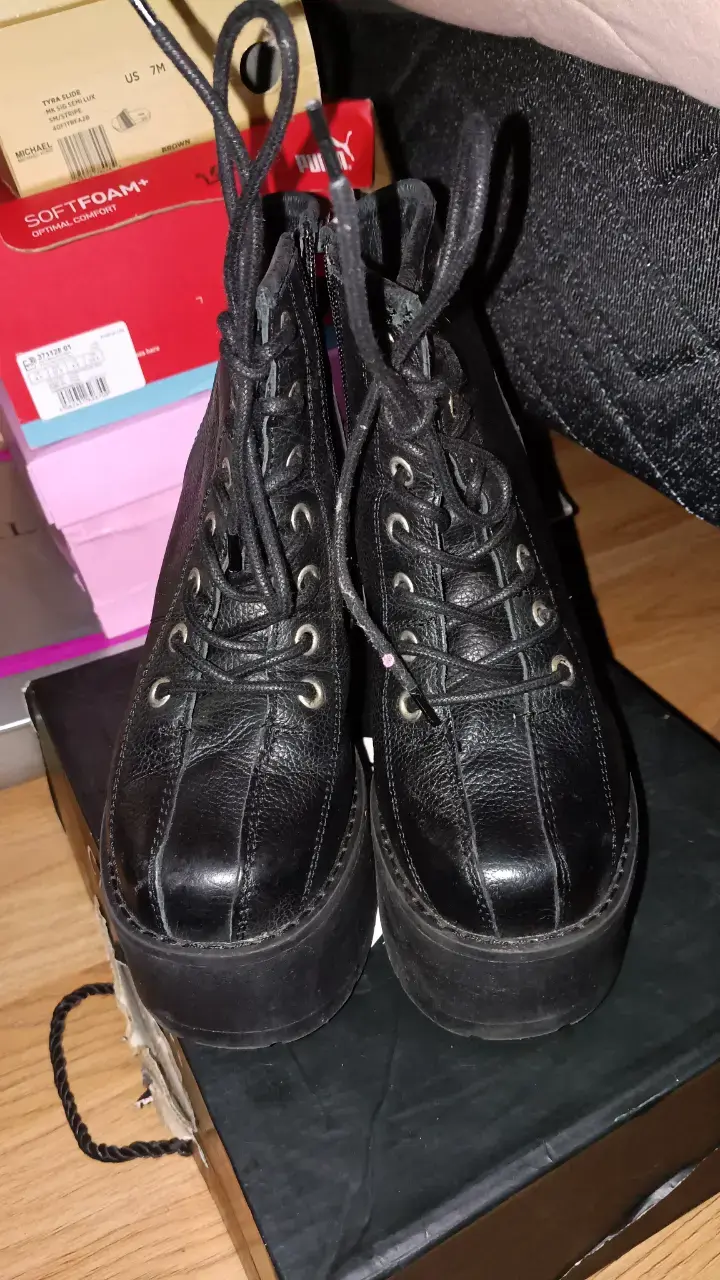 Botines de cuero negro con plataforma - 1