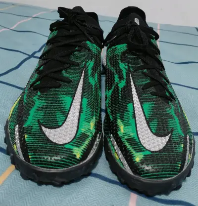 Zapatillas deportivas Nike Phantom verde y negro - miniatura 1