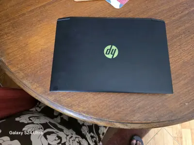 Laptop HP Pavilion Gaming 15 - miniatura 2