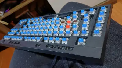 Redragon k588 rgb mecánico - miniatura 2