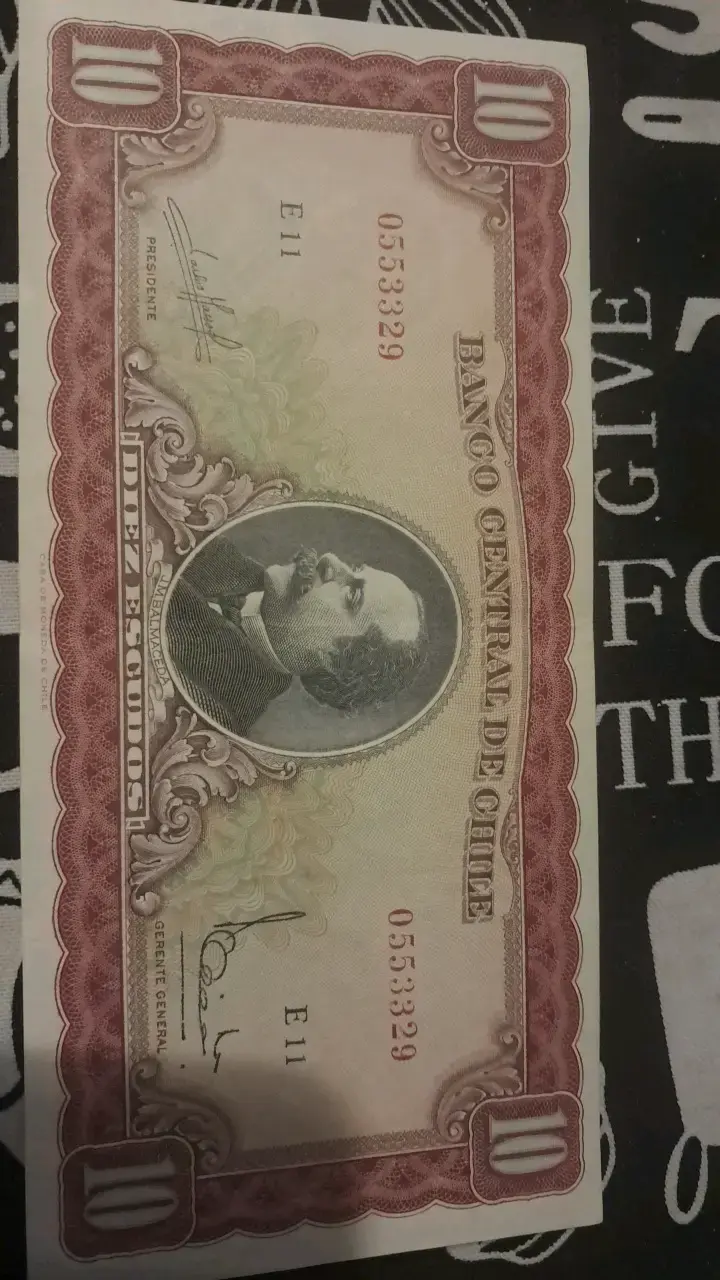 Billete antiguo de 10 escudos de Chile - 1