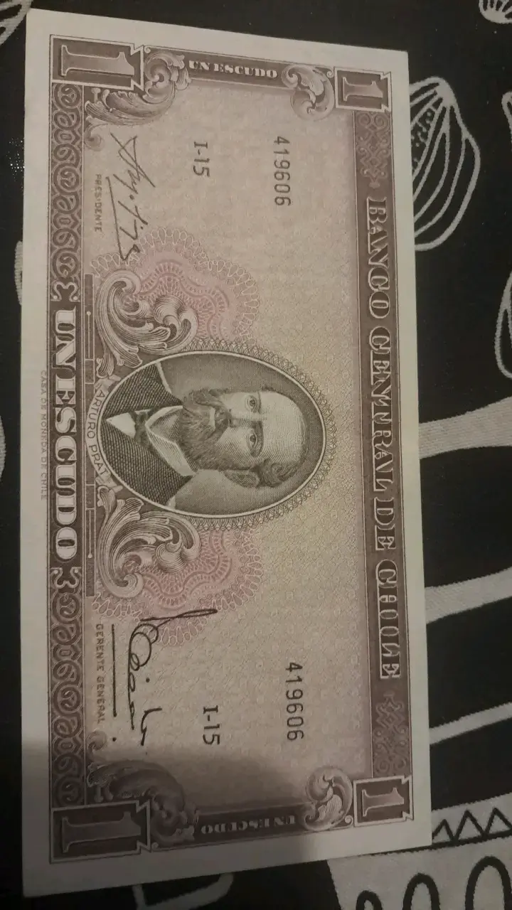 Billete antiguo de 1 escudo chileno - 1