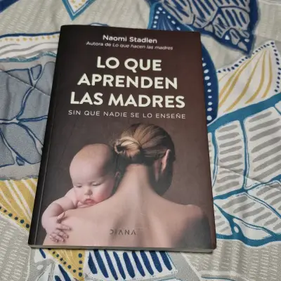 Libro 'Lo Que Aprenden Las Madres' - miniatura 1