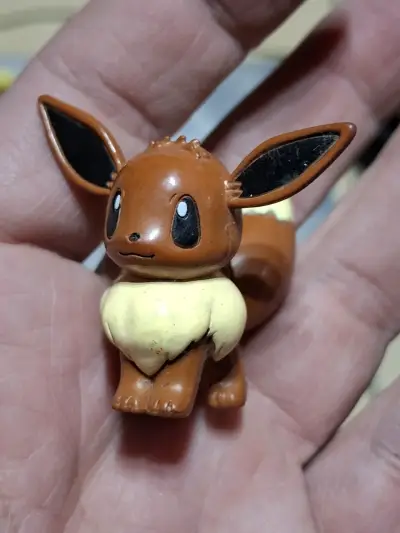 Figura de colección Pokémon Eevee Tomy 2005 - miniatura 1