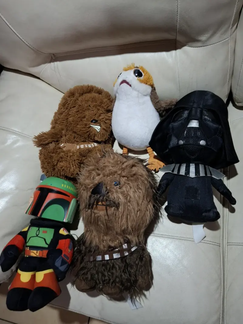 Peluches Star Wars Chewbacca, Porg y Darth V - 2