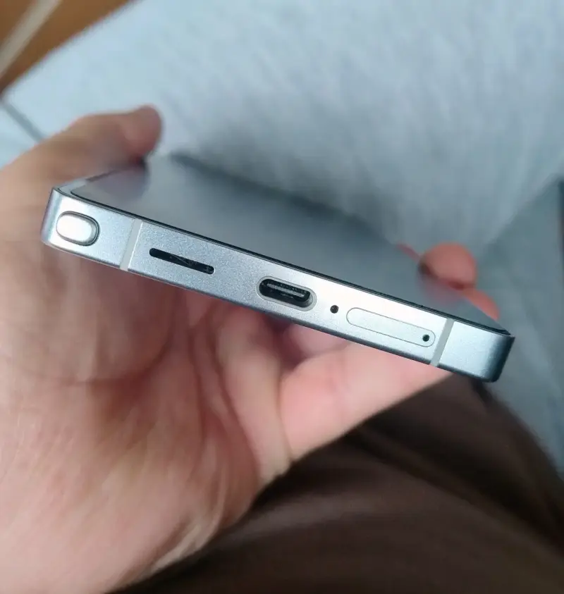 Smartphone Samsung Galaxy S25 Ultra en buen estado - 6