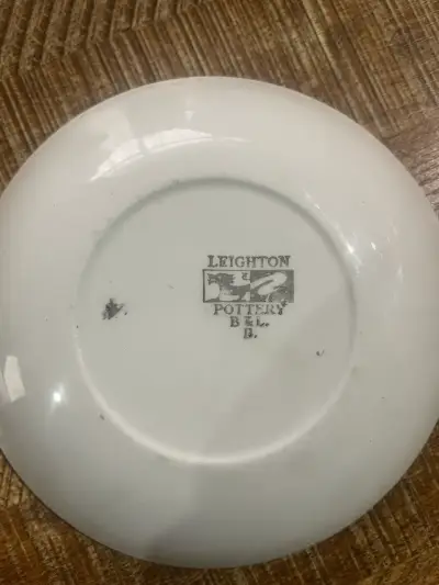 Plato de cerámica decorativo Leighton Pottery - miniatura 4