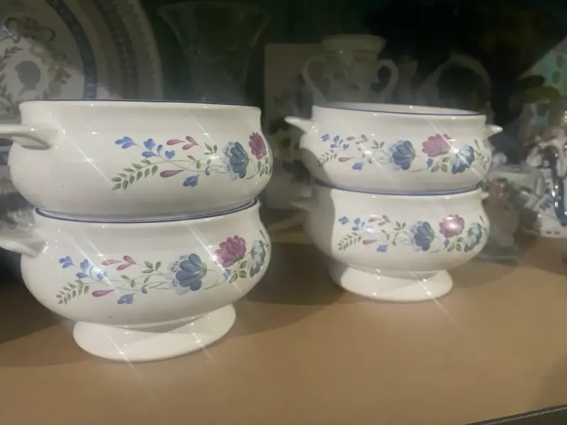 Juego de sopera y salsera de cerámica floral - 3