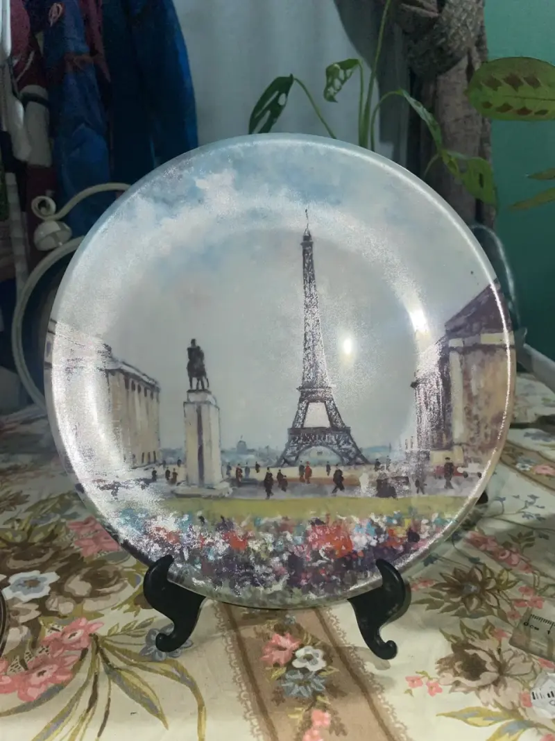 Plato decorativo Limoges con Torre Eiffel - 1