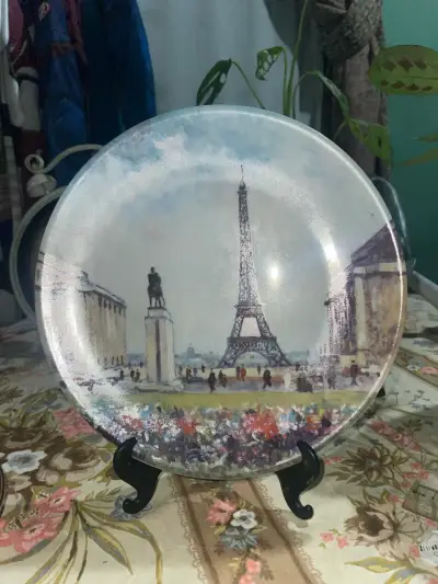 Plato decorativo Limoges con Torre Eiffel - miniatura 1