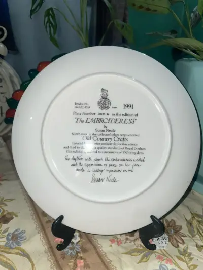 Plato decorativo Royal Doulton 1991 edición limitada - miniatura 2