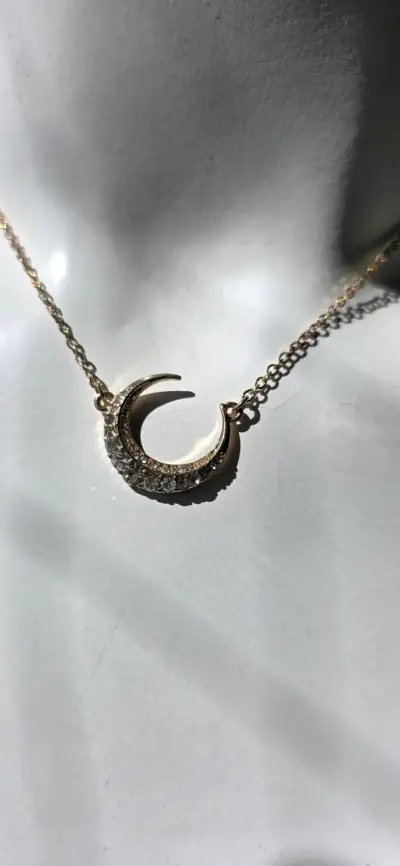 Collares dorados Forever 21 con dijes brillantes - miniatura 2