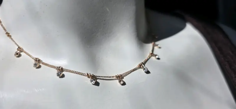 Collares dorados Forever 21 con dijes brillantes - 3
