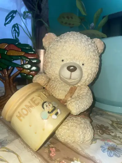 Alcancía de oso con tarro de miel decorativa - miniatura 1