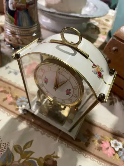 Reloj 8 días de sobremesa vintage con flores alema - miniatura 4