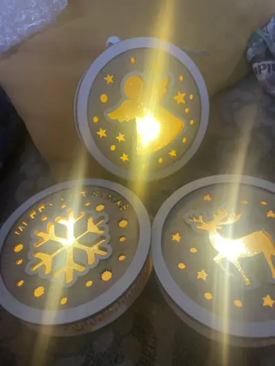 Decoraciones navideñas de madera con luces LED - miniatura 2