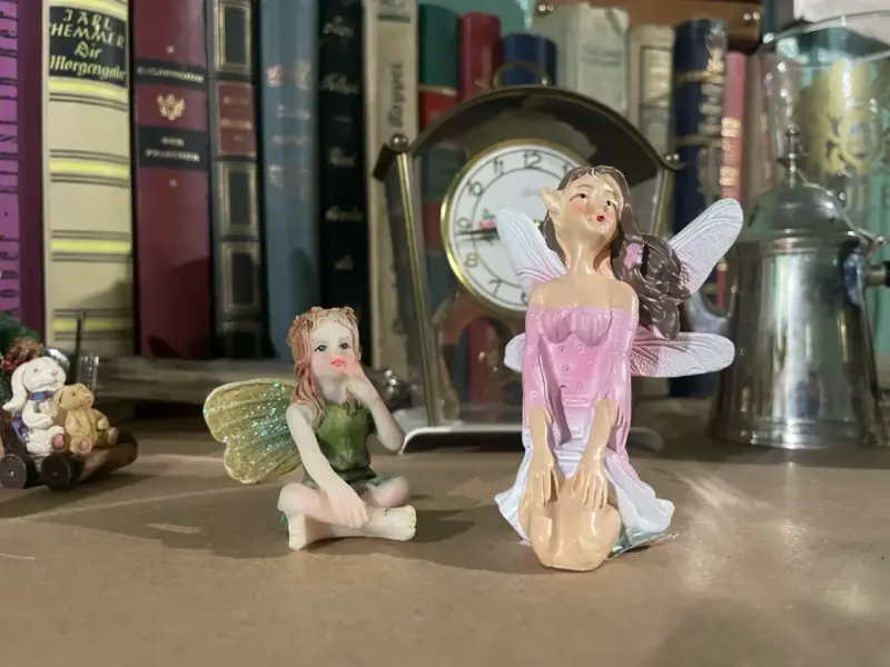 Figuras decorativas de hadas en cerámica - 1