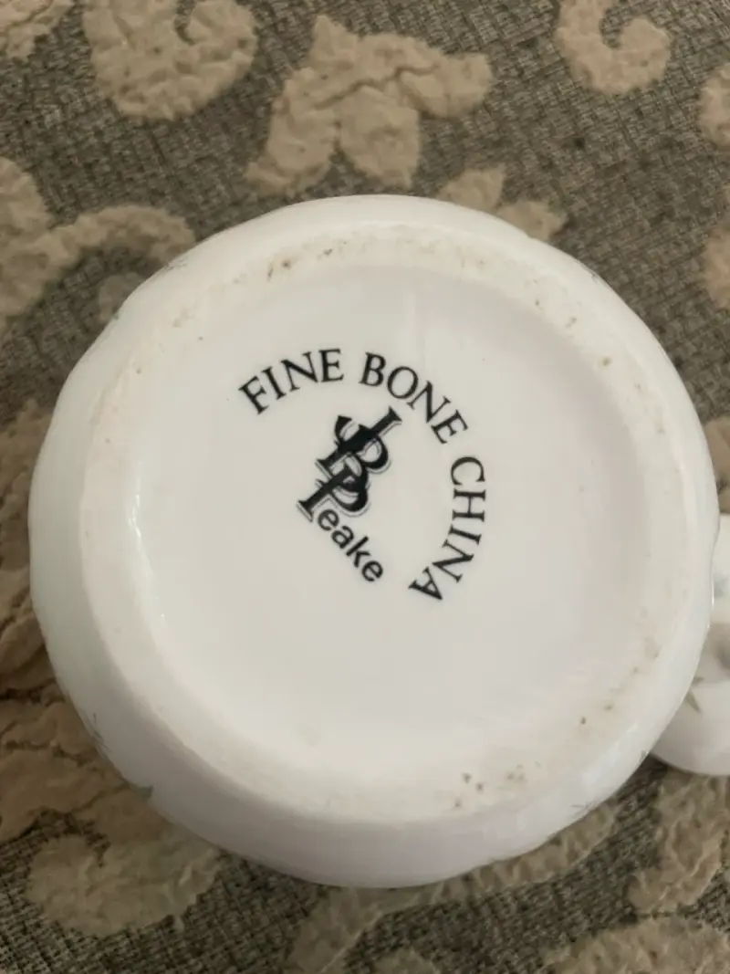 Azucarero de porcelana fina con detalles dorados - 4