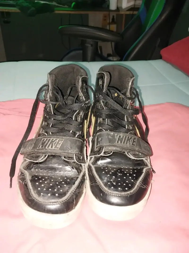 Zapatillas altas negras Nike con velcro