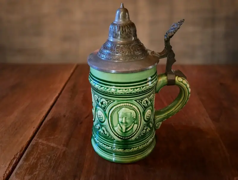 Jarra de Cerveza Cerámica Verde de Valdivia