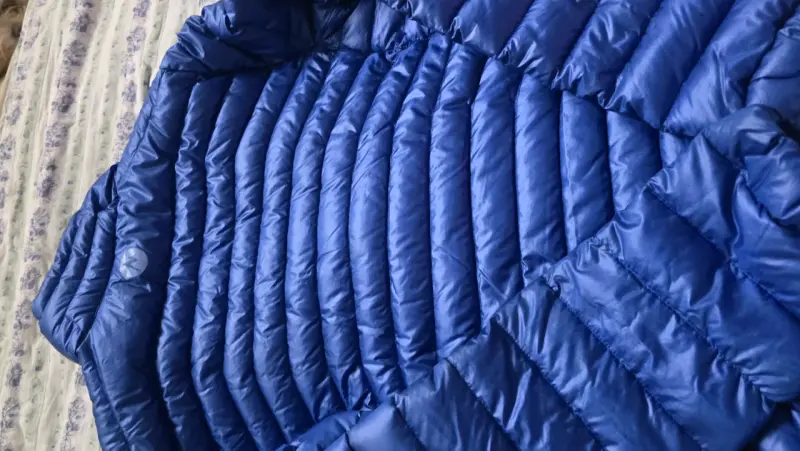 Chaqueta acolchada azul Marmot para hombre - 5