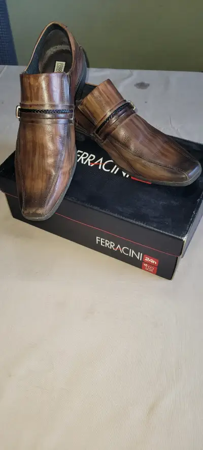 Zapatos de cuero marrón Ferracini para hombre - miniatura 3